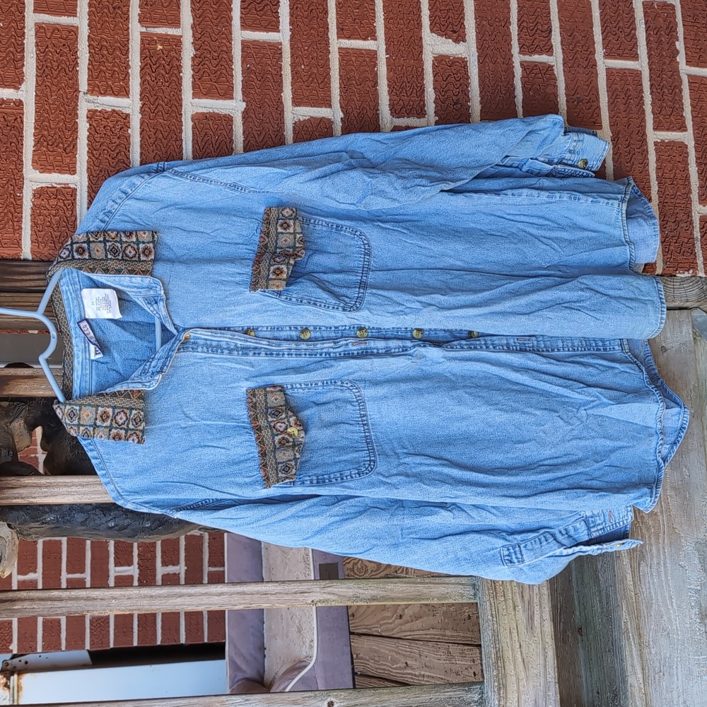 erika & Co Denim Shirt with Tapestry Collar Vintage Women's 2X Long Sleeve
